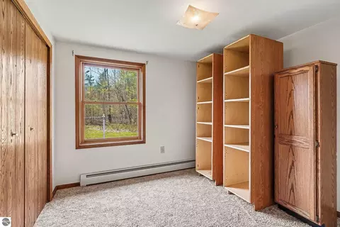 Bedroom - 6595 Wickert Rd, Hale, MI 48739 photo 3 of 3