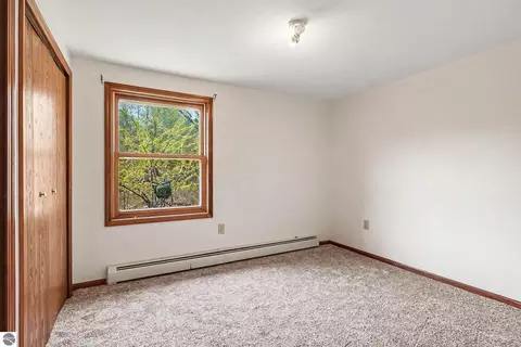 Bedroom - 6595 Wickert Rd, Hale, MI 48739 photo 1 of 3