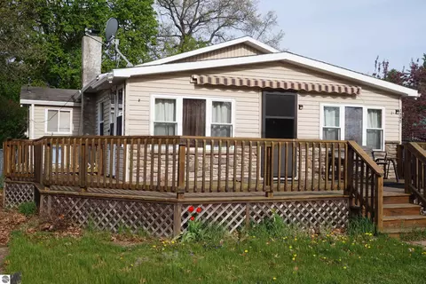 1395 Ash St, National City, MI 48748