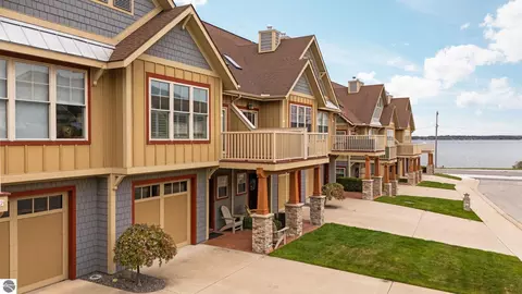13800 S West Bay Shore Dr, Traverse City, MI 49684