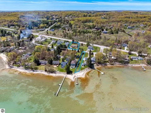 5910 S Cummings, Suttons Bay, MI 49682