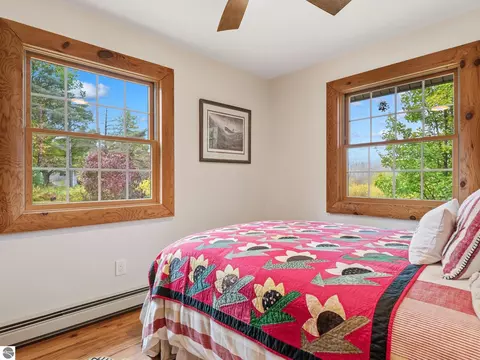 Bedroom - 15202 Circle Dr, Ocqueoc, MI 49759 photo 1 of 9