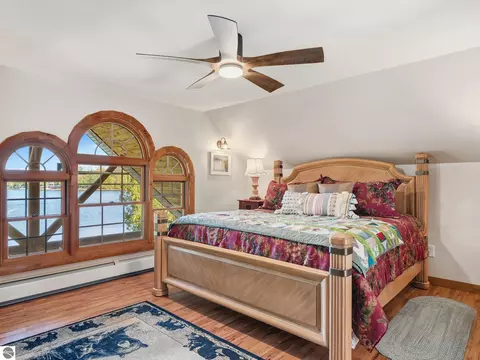 Bedroom - 15202 Circle Dr, Ocqueoc, MI 49759 photo 7 of 9