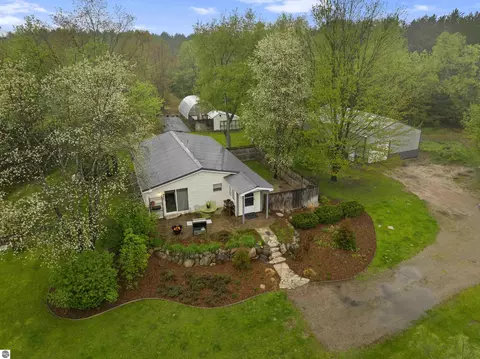 11774 Healey Lake Rd, Bear Lake, MI 49614