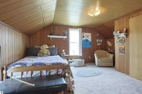 Bedroom - 116 E Munger Rd, Munger, MI 48747 photo 4 of 5
