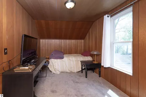 Bedroom - 116 E Munger Rd, Munger, MI 48747 photo 3 of 5
