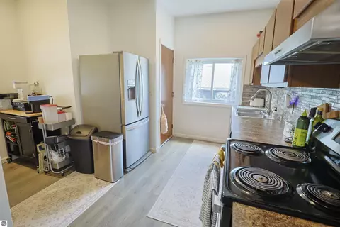 Kitchen - 116 E Munger Rd, Munger, MI 48747 photo 4 of 5