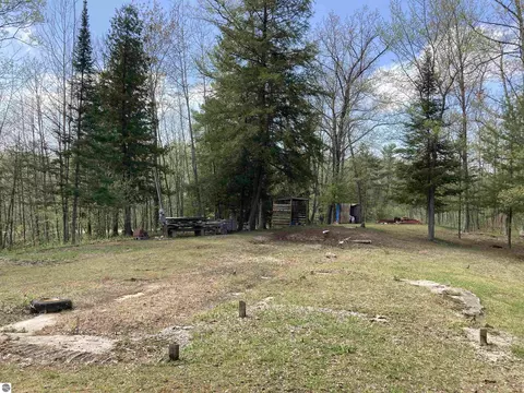 2866 Main St, Lupton, MI 48635