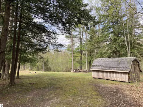 2866 Main St, Lupton, MI 48635 photo 3