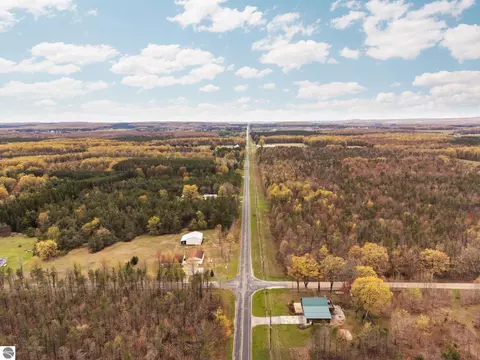 View/Area - 960 E 32 Rd, Boon, MI 49618 photo 11 of 18