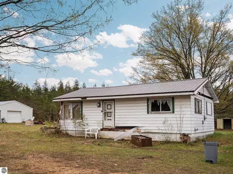 Other - 960 E 32 Rd, Boon, MI 49618 photo 4 of 10