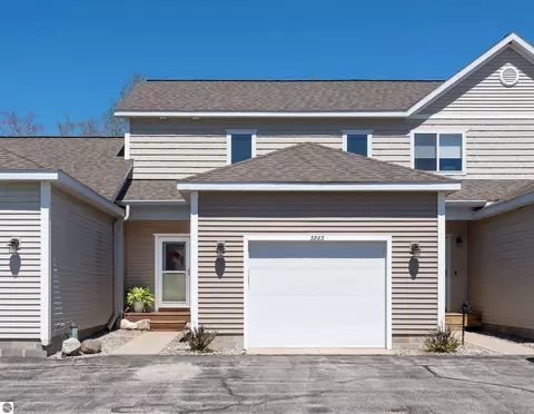 3863 Falling Leaf Trl #A7, Traverse City, MI 49686