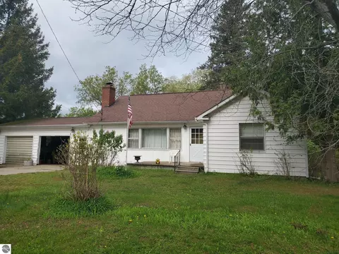 205 Highland, West Branch, MI 48661