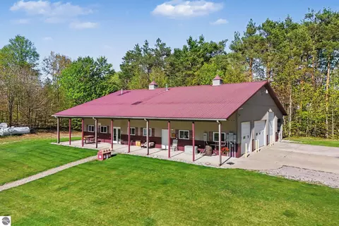 5391 Scholl Rd, Mancelona, MI 49659