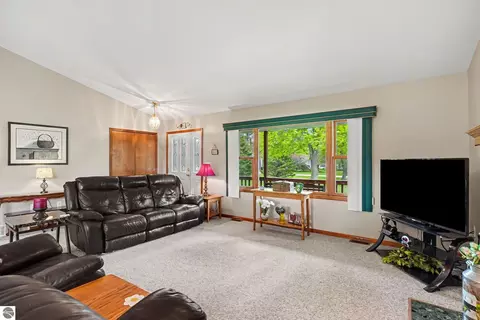 Living - 437 4th St, Lupton, MI 48635 photo 2 of 3