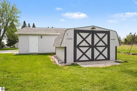 Other - 437 4th St, Lupton, MI 48635 photo 5 of 8