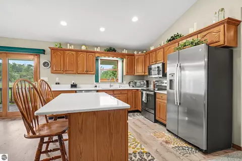 Kitchen - 437 4th St, Lupton, MI 48635 photo 2 of 2