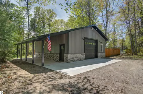 4063 NE Sands Park Dr, Kalkaska, MI 49646