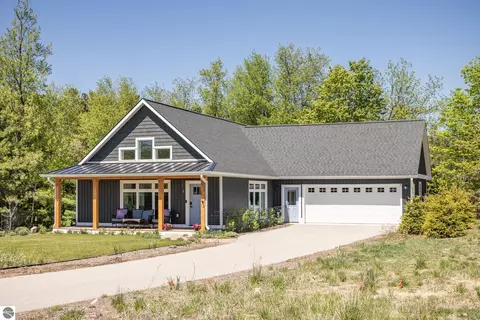 9918 Ottawa Dr, Empire, MI 49630
