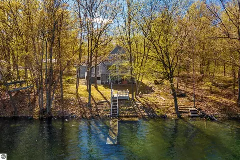 6826 Little Twin Lake Rd NE, Mancelona, MI 49659