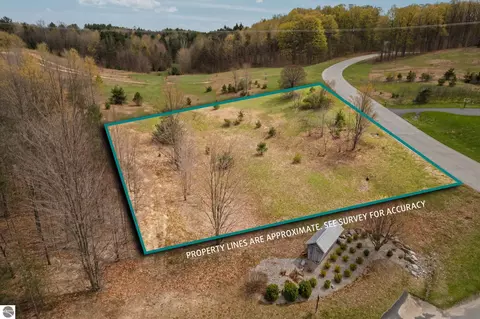 42 Farm Ln, Traverse City, MI 49696