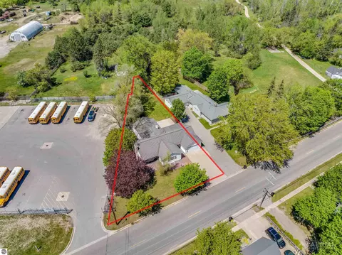311 State St, West Branch, MI 48661