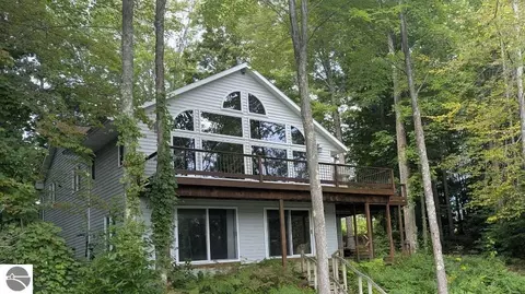 3520 Childs Ln, Central Lake, MI 49622
