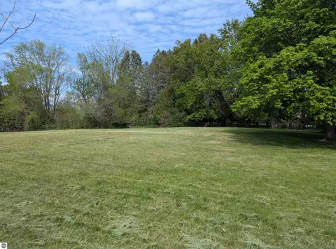 210 N Mackinaw Rd, Au Gres, MI 48703 photo 11