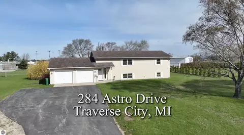 284 Astro Dr #286, Traverse City, MI 49685