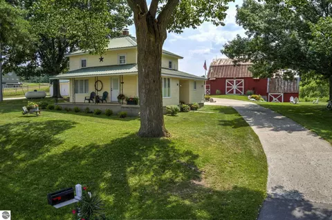 4135 Schoolcraft, Bellaire, MI 49615
