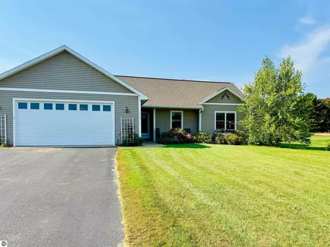 1364 Saffron Cir, Traverse City, MI 49696