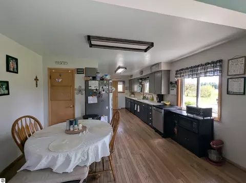 Kitchen - 1171 N M-65, Twining, MI 48766 photo 6 of 6