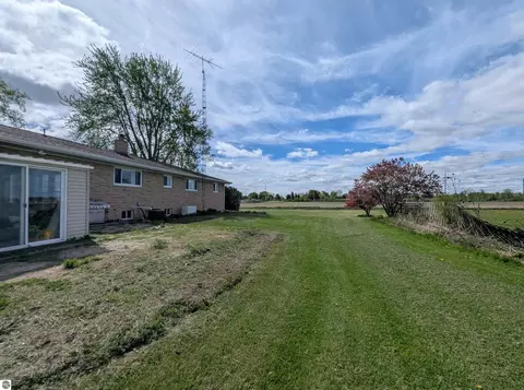 Exterior - 1171 N M-65, Twining, MI 48766 photo 16 of 17