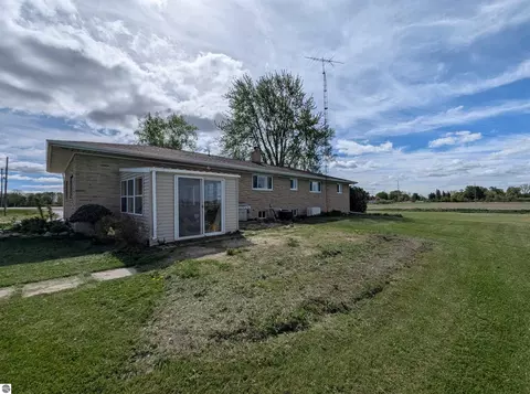 Exterior - 1171 N M-65, Twining, MI 48766 photo 15 of 17