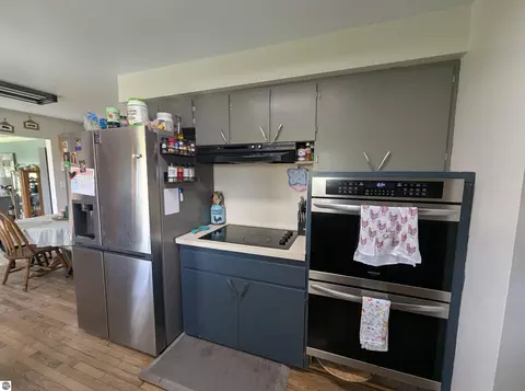 Kitchen - 1171 N M-65, Twining, MI 48766 photo 5 of 6
