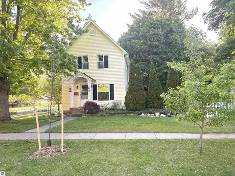 518 S Kinney, Mount Pleasant, MI 48858