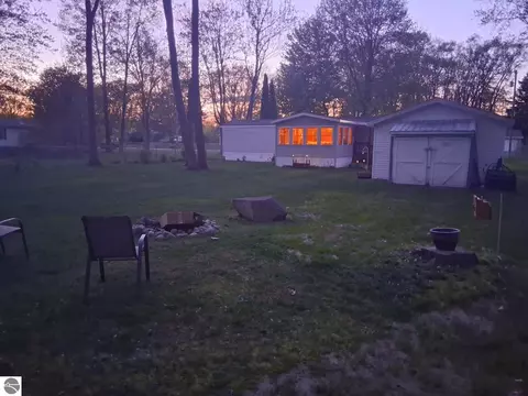 Exterior - 4144 E Anne St, Au Gres, MI 48703 photo 11 of 12