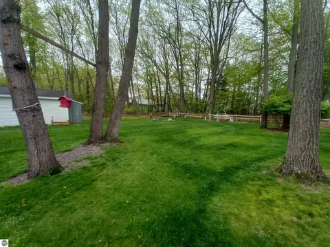 Exterior - 4144 E Anne St, Au Gres, MI 48703 photo 6 of 12