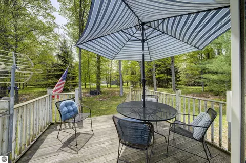 Exterior - 4451 S Hemlock Rd, Cedar, MI 49621 photo 6 of 8