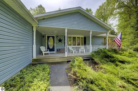 Exterior - 4451 S Hemlock Rd, Cedar, MI 49621 photo 1 of 8