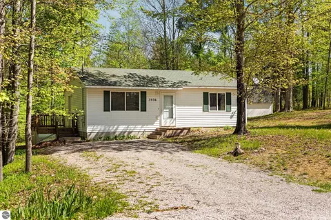 3936 Jeri Rd, Interlochen, MI 49643