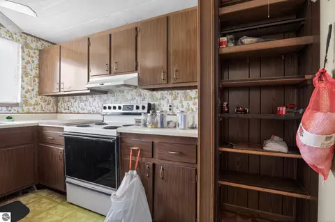 Kitchen - 47 Hemlock St, White Pine, MI 49971 photo 2 of 2