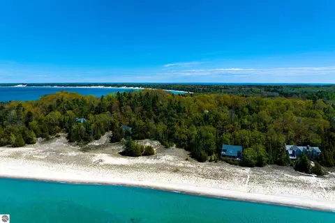 N Cathead West, Northport, MI 49670