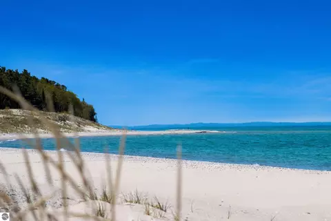 N Cathead West, Northport, MI 49670