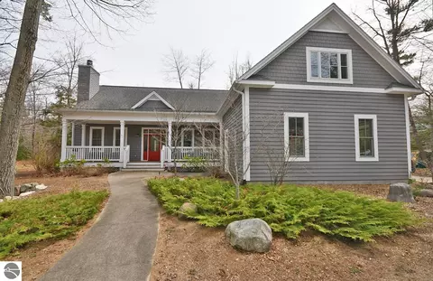 12 Pine Trce, Glen Arbor, MI 49636