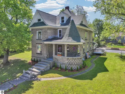 413 W Main St, Manton, MI 49663