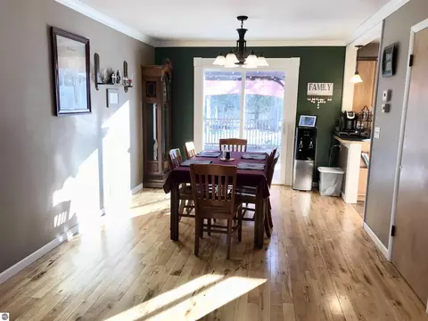 Dining - 700 E 702 E Remus Rd, Mount Pleasant, MI 48858 photo 1 of 3