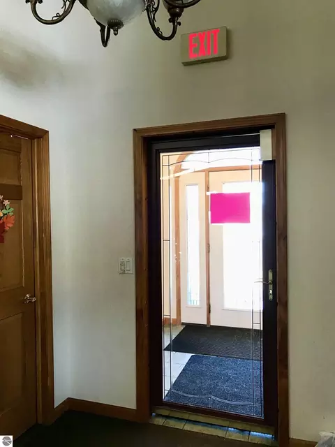 Entry Way - 700 E 702 E Remus Rd, Mount Pleasant, MI 48858 photo 4 of 4