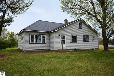 14710 N Cemetery, Ewen, MI 49925