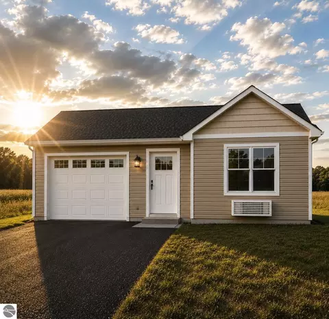 17 Mockingbird Dr, Traverse City, MI 49685